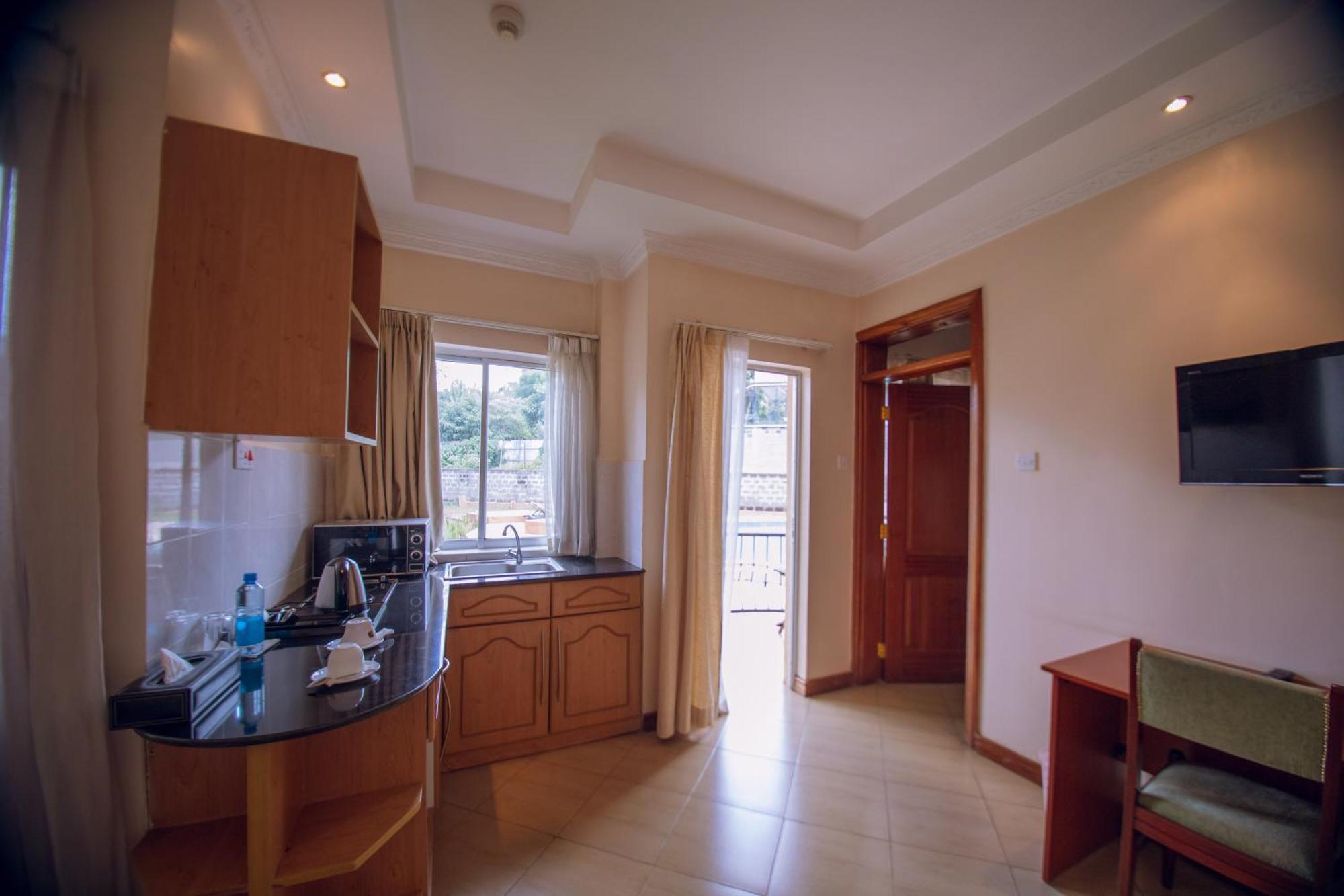 Longview Suites Hotel Найроби Экстерьер фото