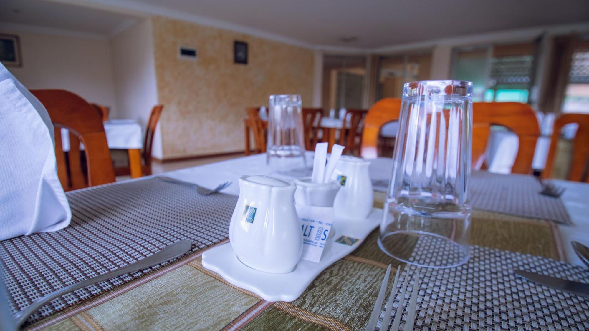 Longview Suites Hotel Найроби Экстерьер фото