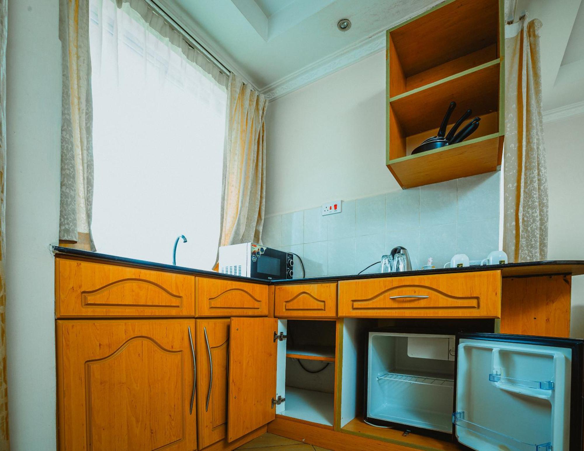 Longview Suites Hotel Найроби Экстерьер фото