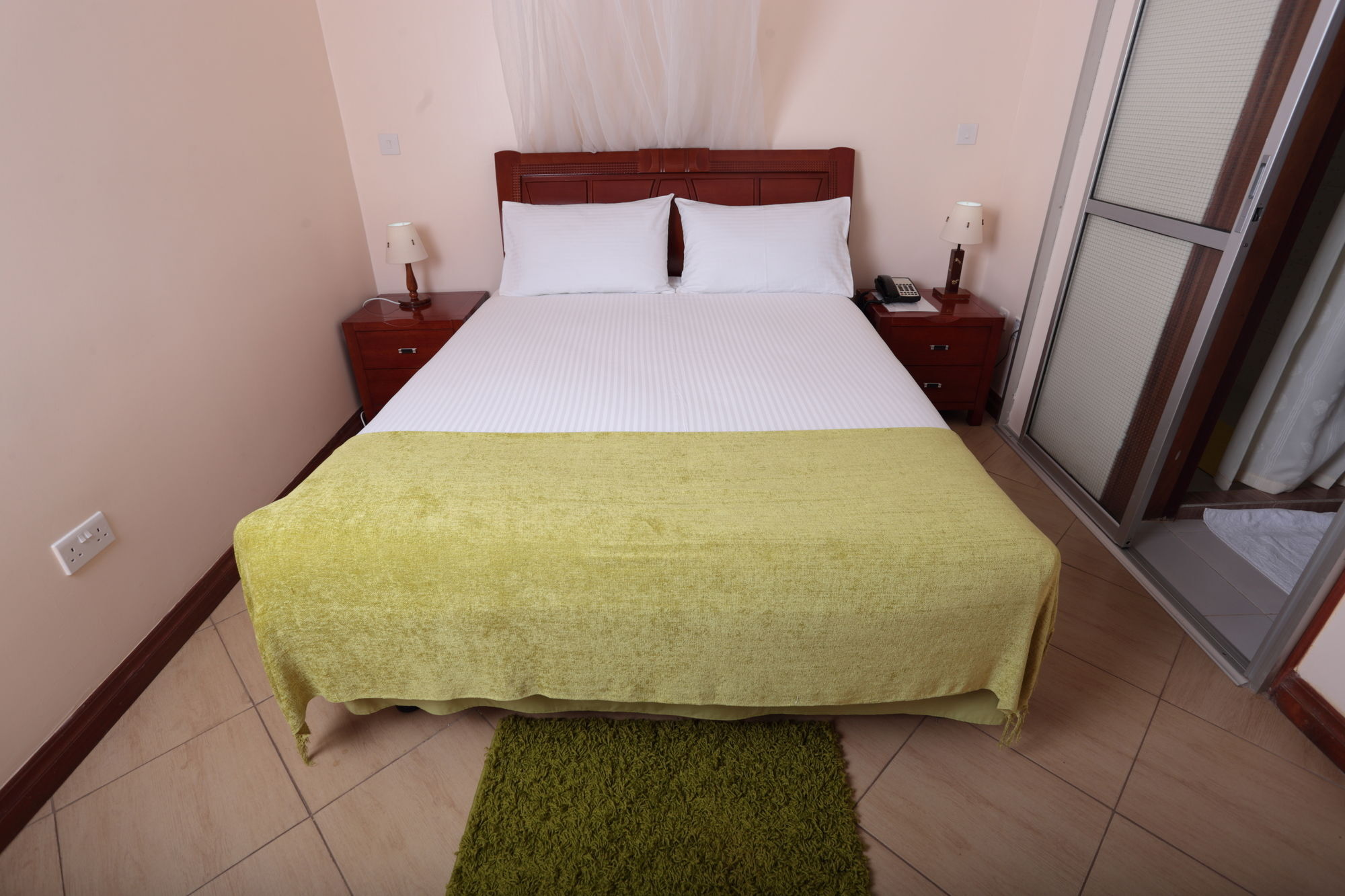 Longview Suites Hotel Найроби Экстерьер фото