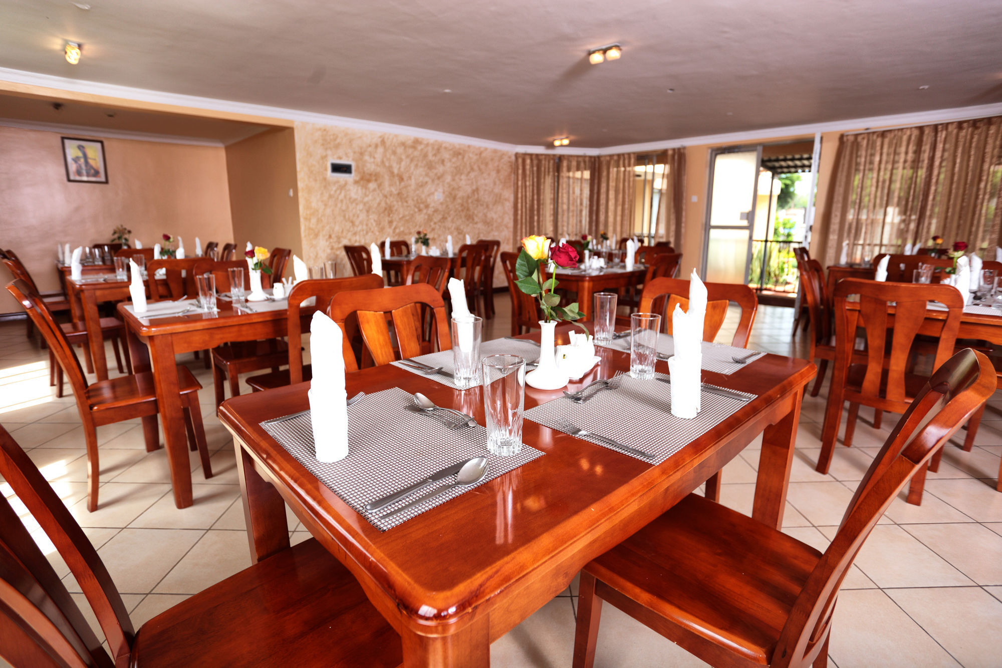 Longview Suites Hotel Найроби Экстерьер фото